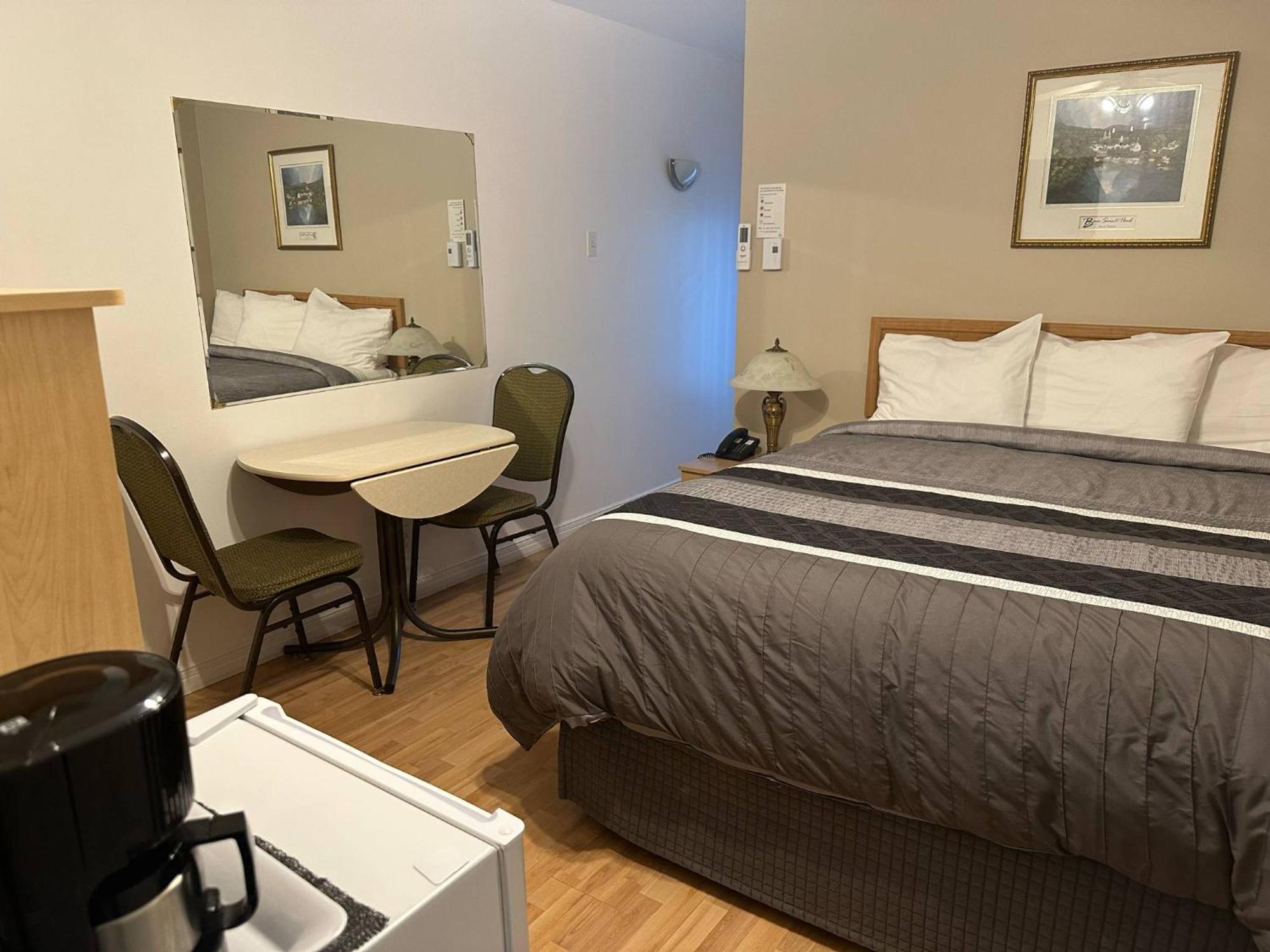 Motel Des Cascades Baie-Saint-Paul Buitenkant foto
