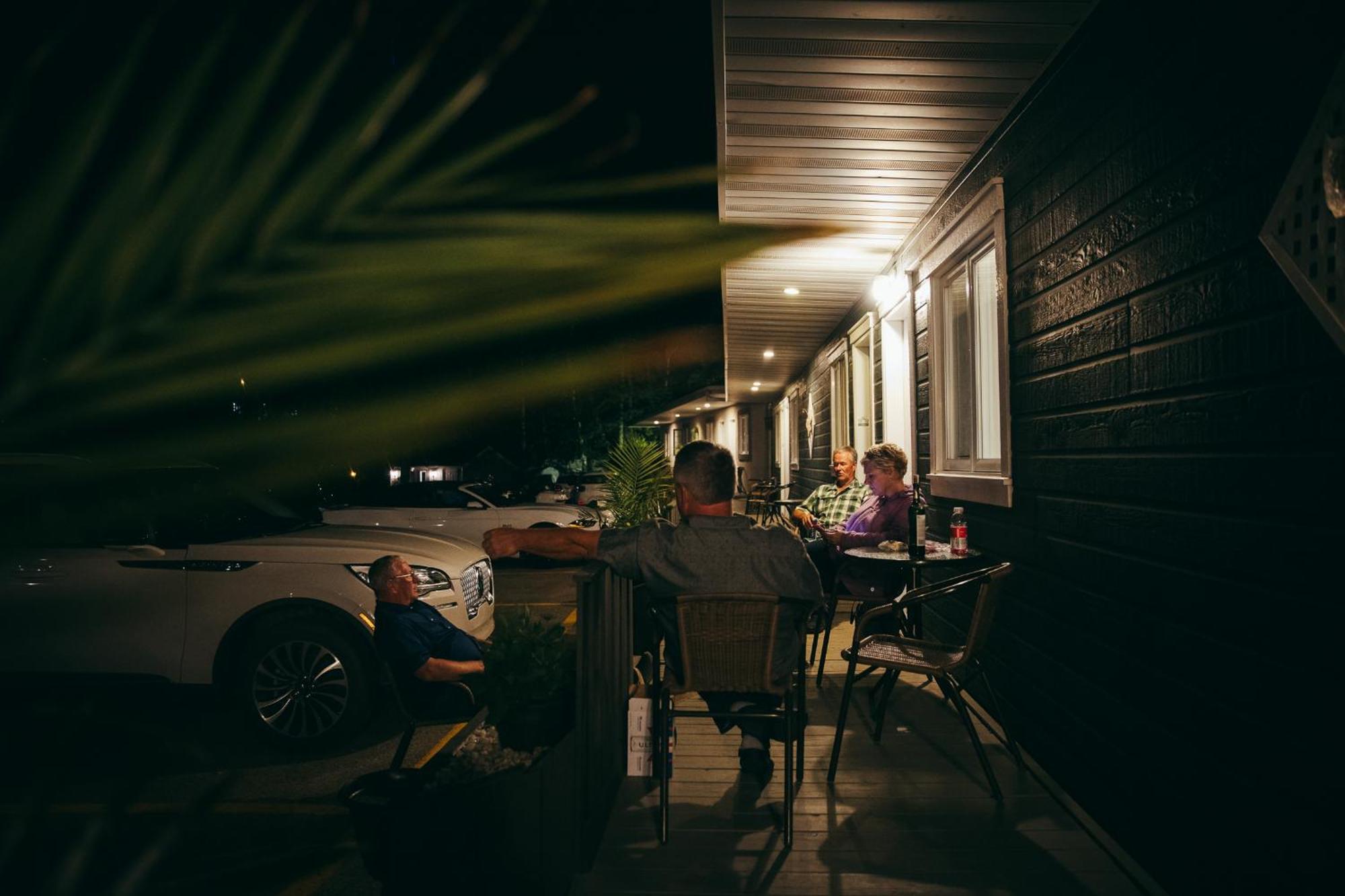 Motel Des Cascades Baie-Saint-Paul Buitenkant foto
