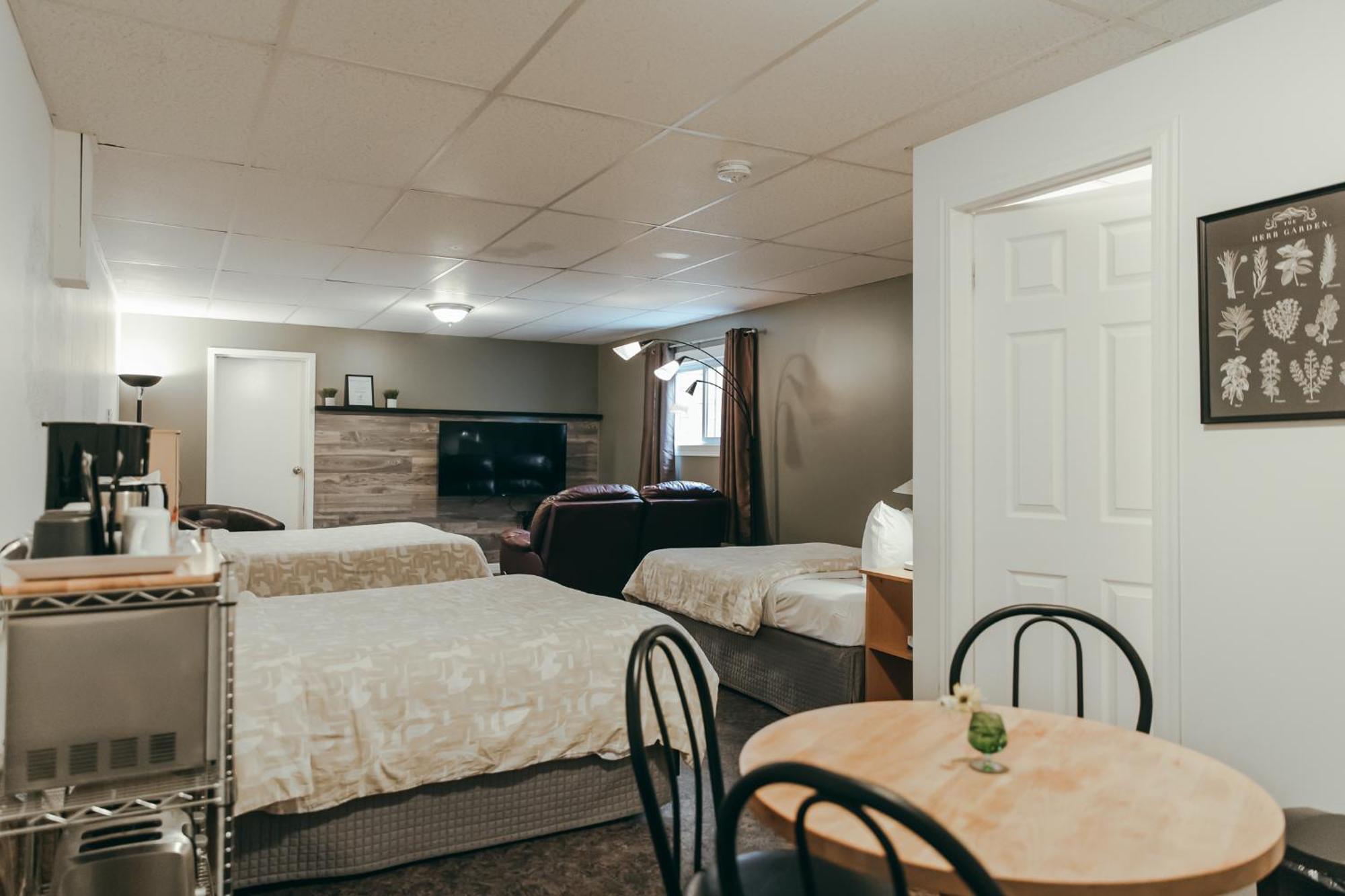 Motel Des Cascades Baie-Saint-Paul Buitenkant foto