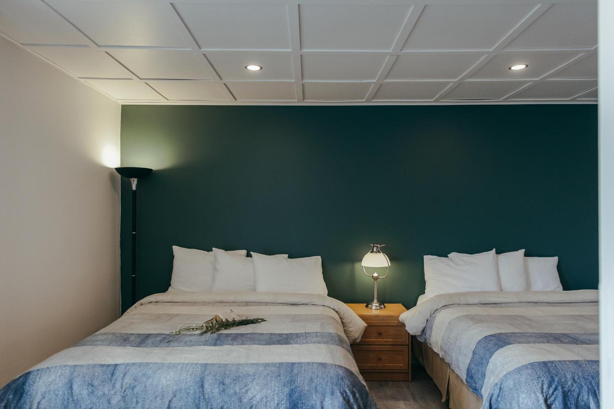 Motel Des Cascades Baie-Saint-Paul Buitenkant foto